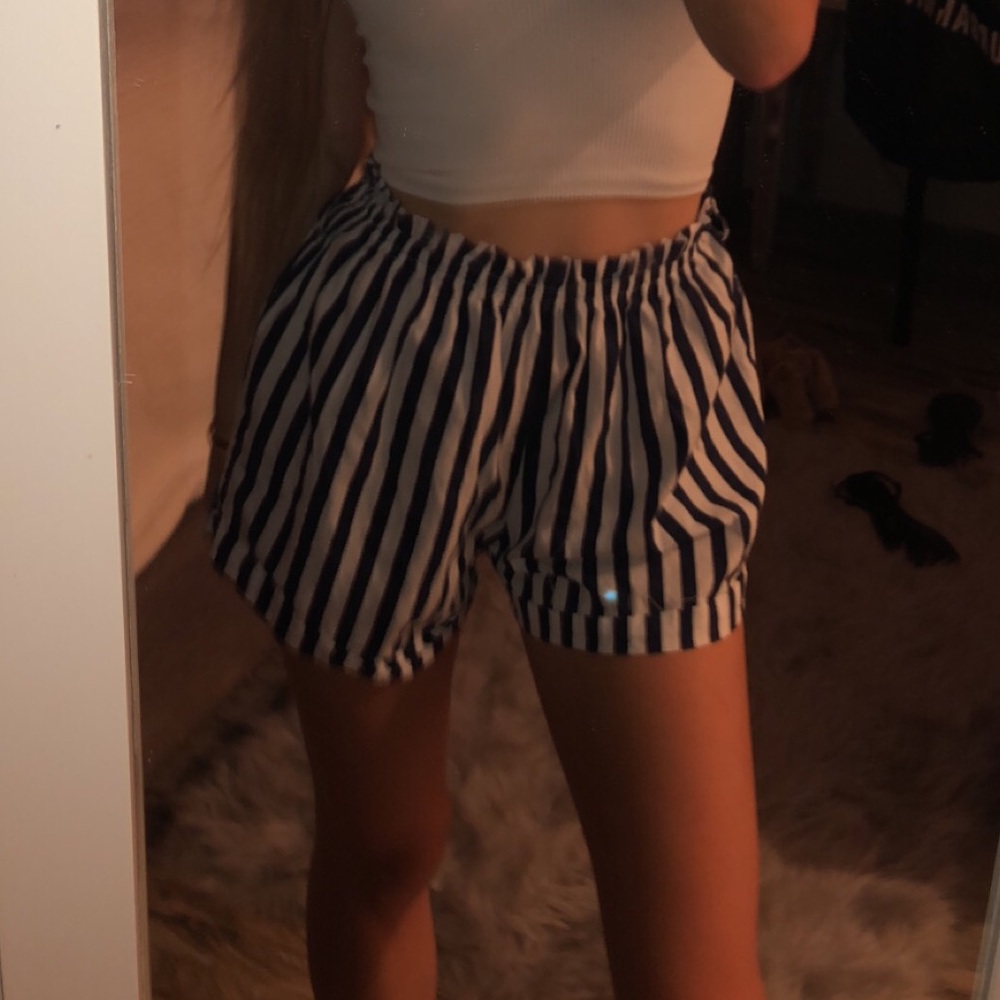 striped shorts